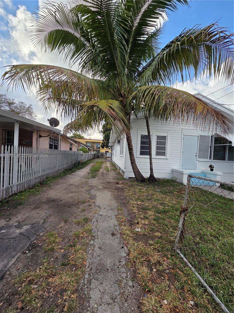 2722 NW 23rd Ave, Miami FL 33142