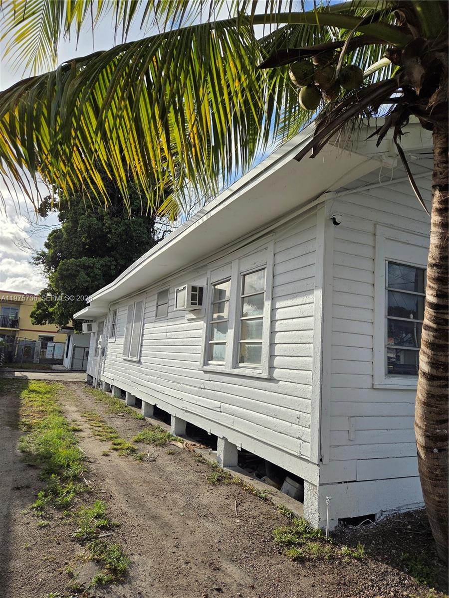 2722 NW 23rd Ave, Miami FL 33142