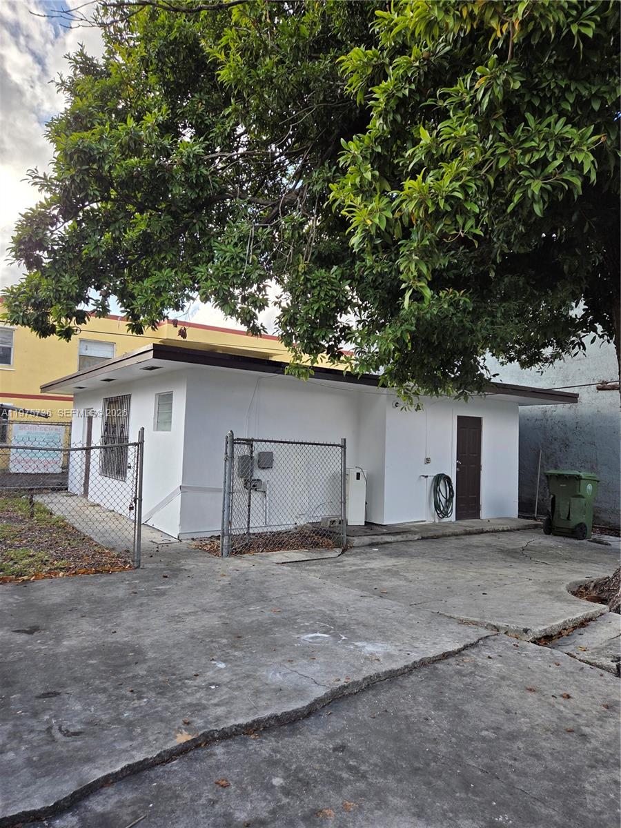 2722 NW 23rd Ave, Miami FL 33142