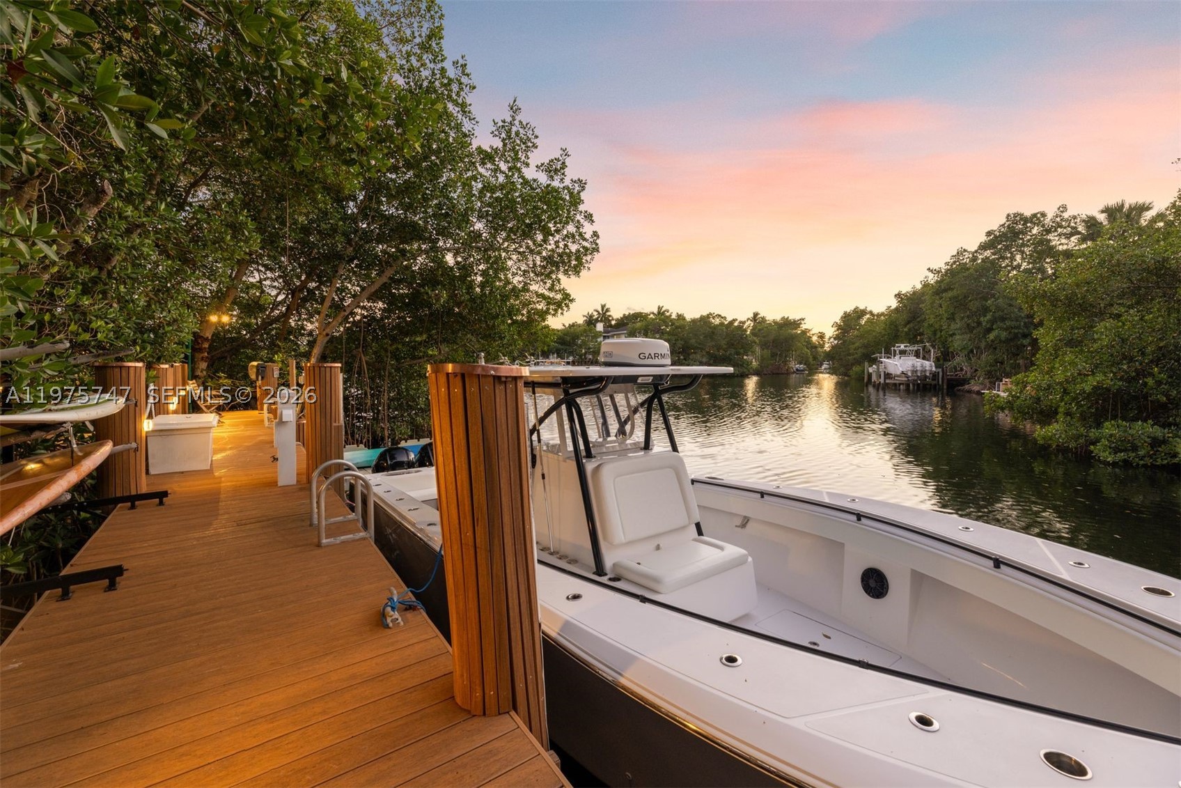 7150 W Lago Dr, Coral Gables FL 33143