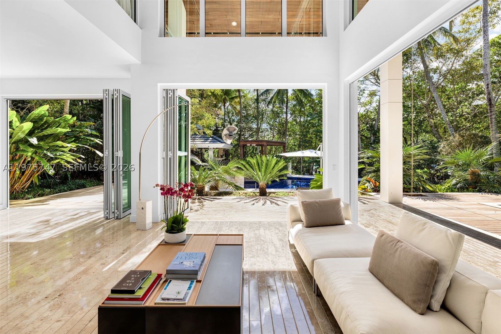 7150 W Lago Dr, Coral Gables FL 33143