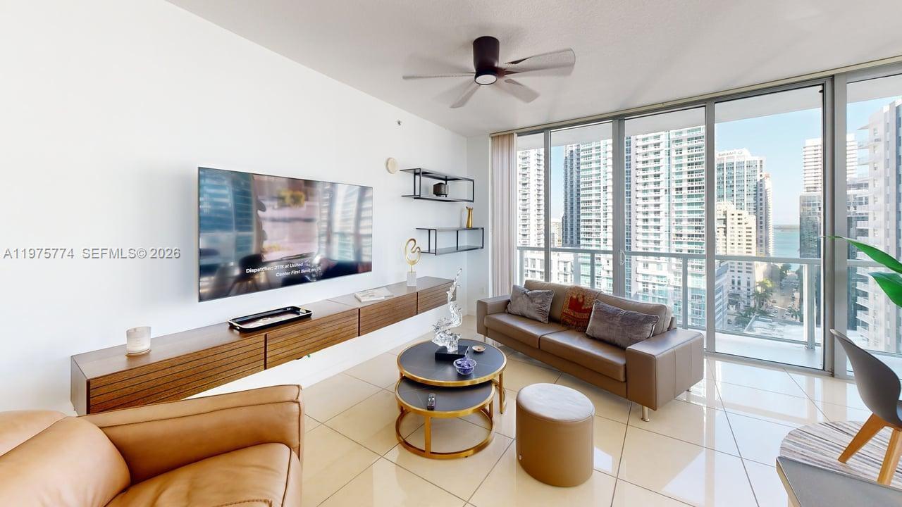 79 SW 12th St #2206-S, Miami FL 33130
