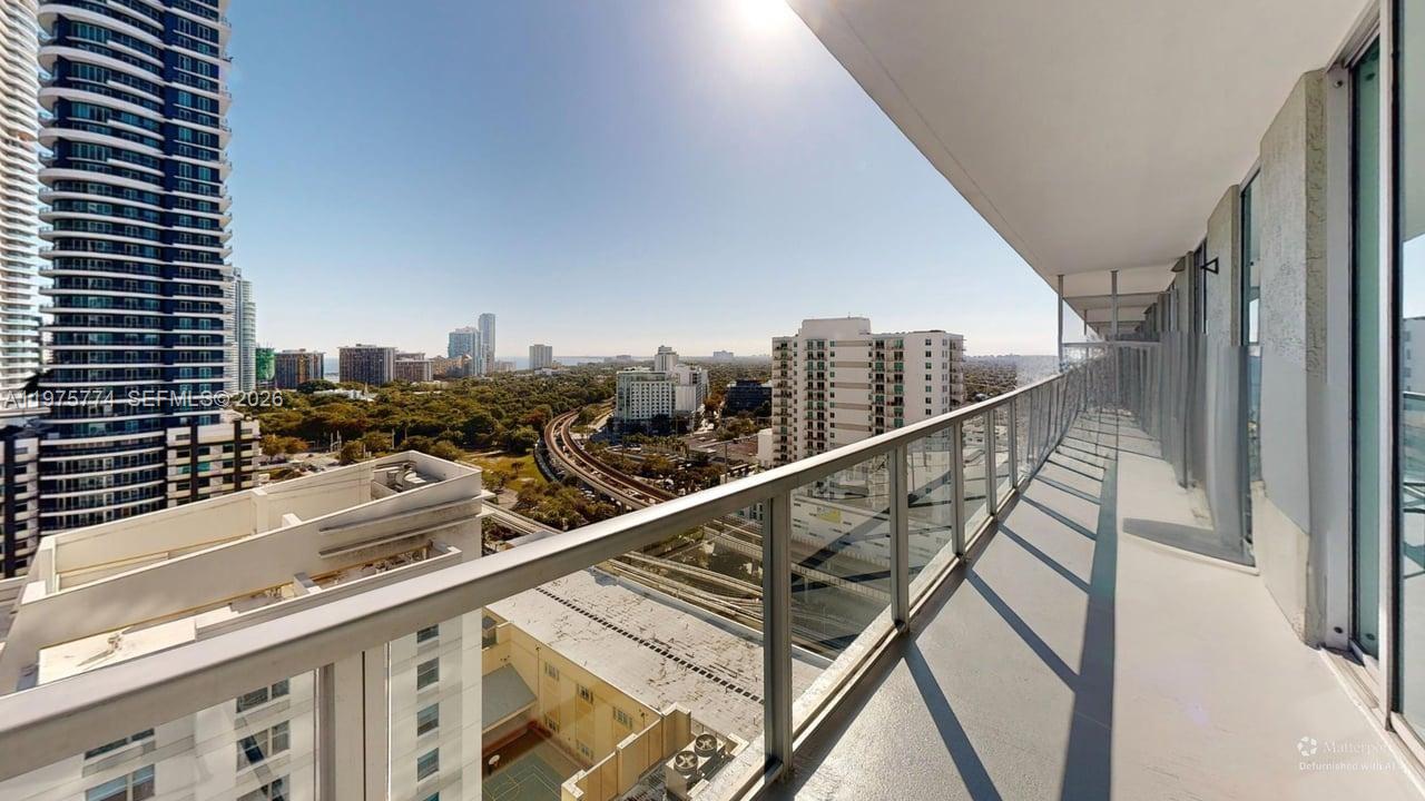 79 SW 12th St #2206-S, Miami FL 33130