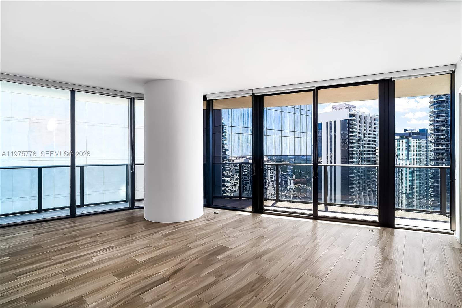 801 S Miami Ave #3704, Miami FL 33130