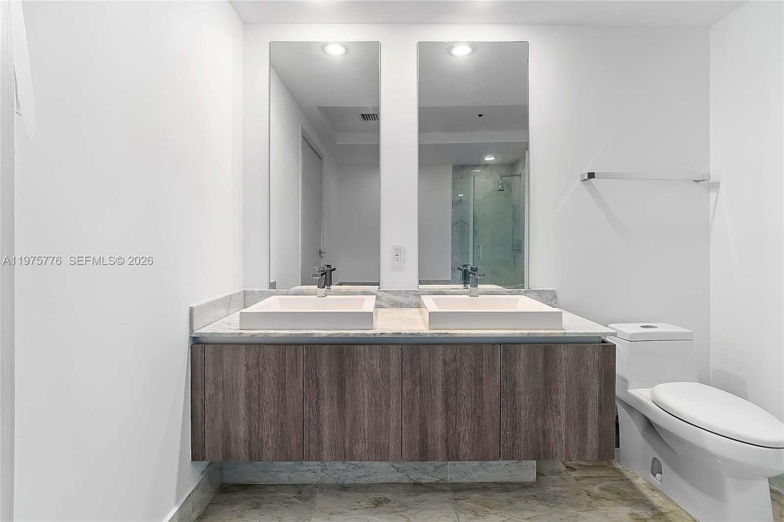 801 S Miami Ave #3704, Miami FL 33130