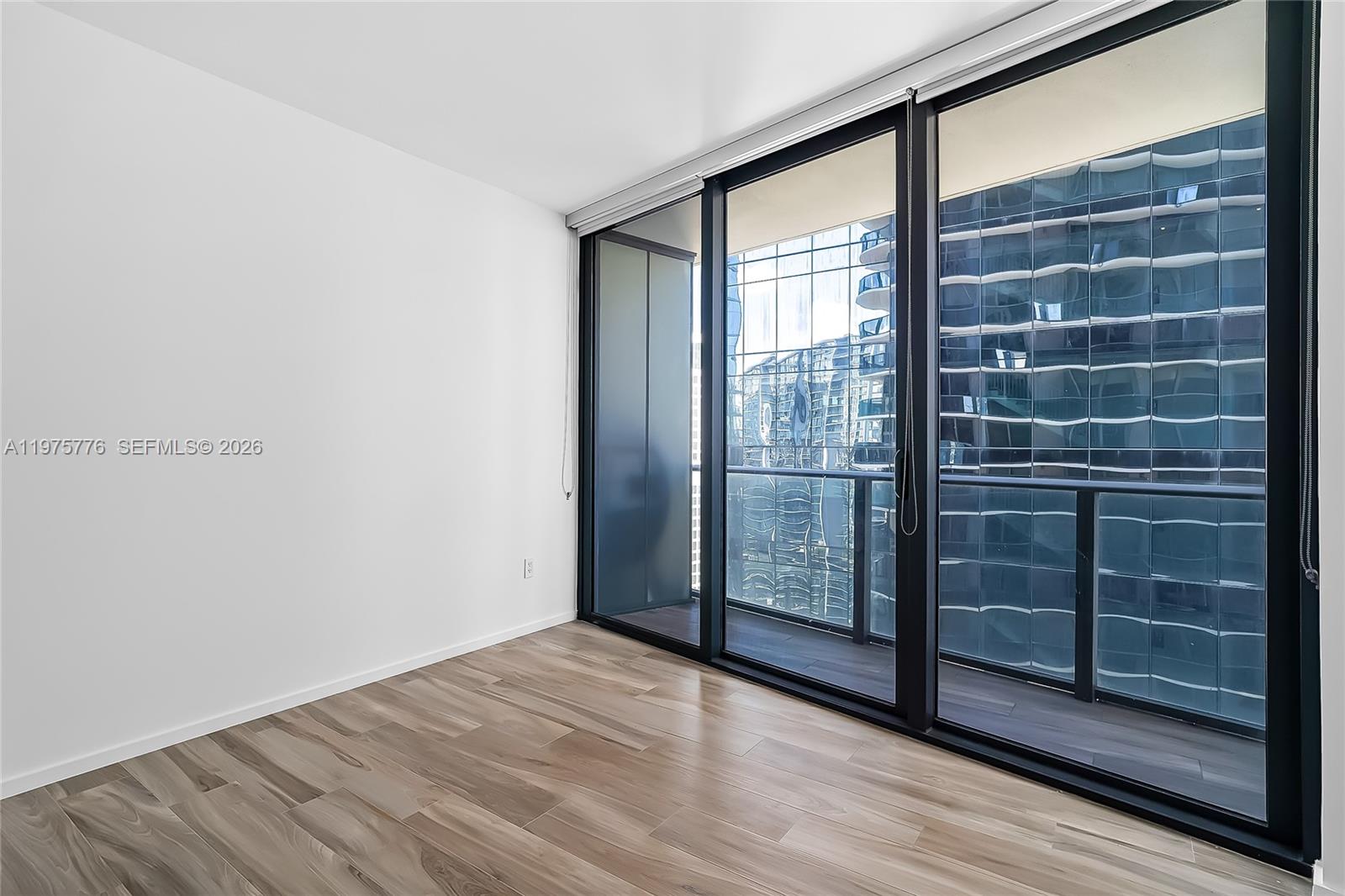 801 S Miami Ave #3704, Miami FL 33130