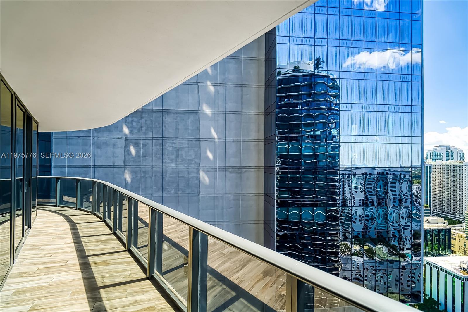 801 S Miami Ave #3704, Miami FL 33130