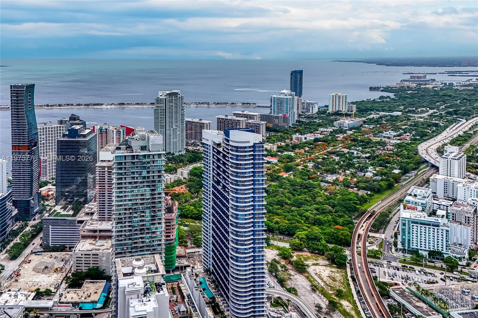 801 S Miami Ave #3704, Miami FL 33130