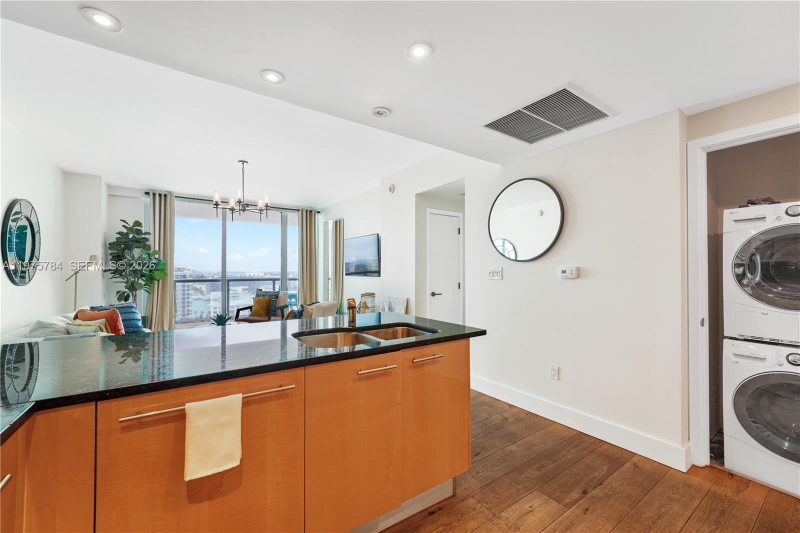 6799 Collins Ave #1506, Miami Beach FL 33141
