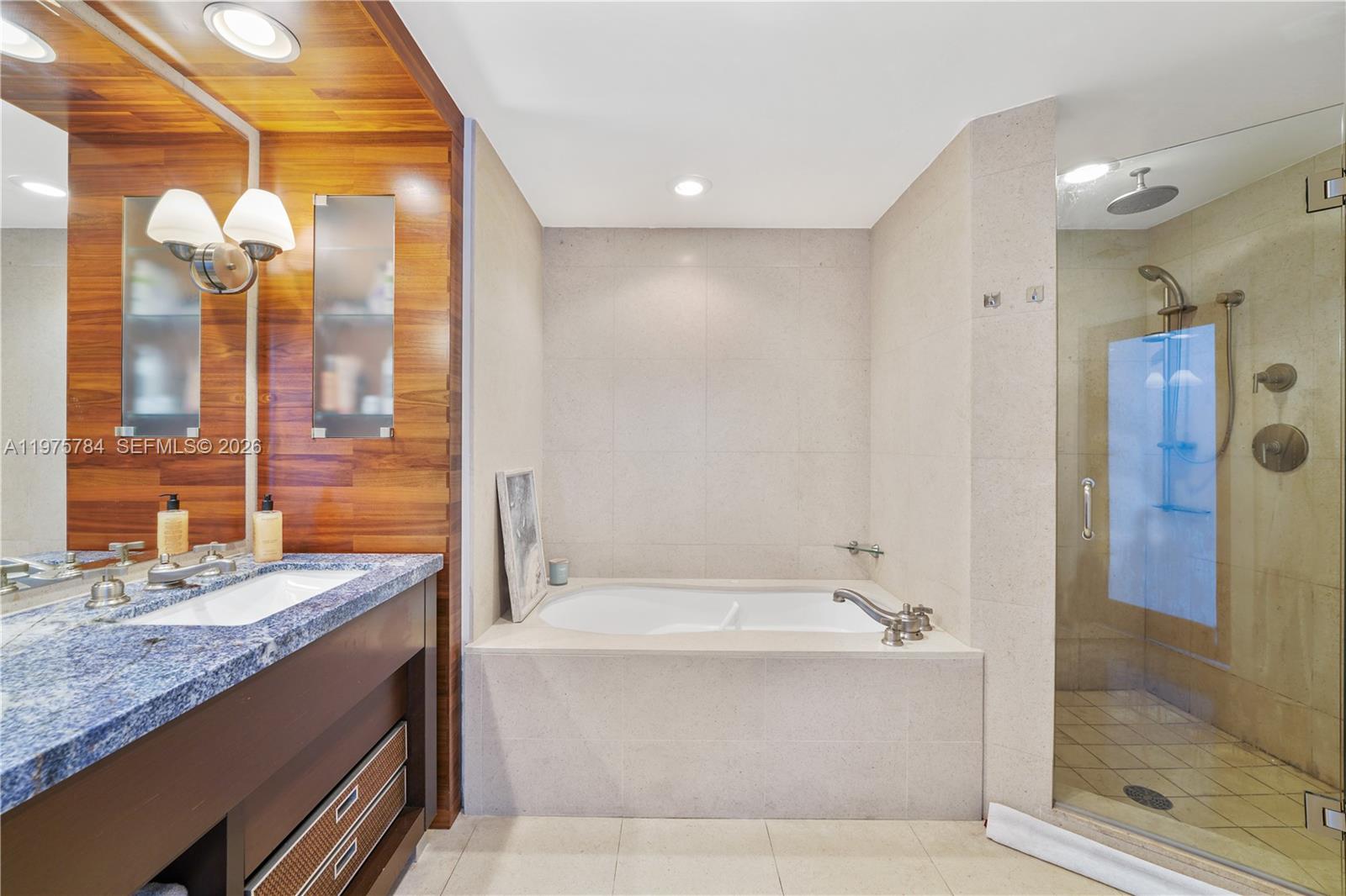 6799 Collins Ave #1506, Miami Beach FL 33141