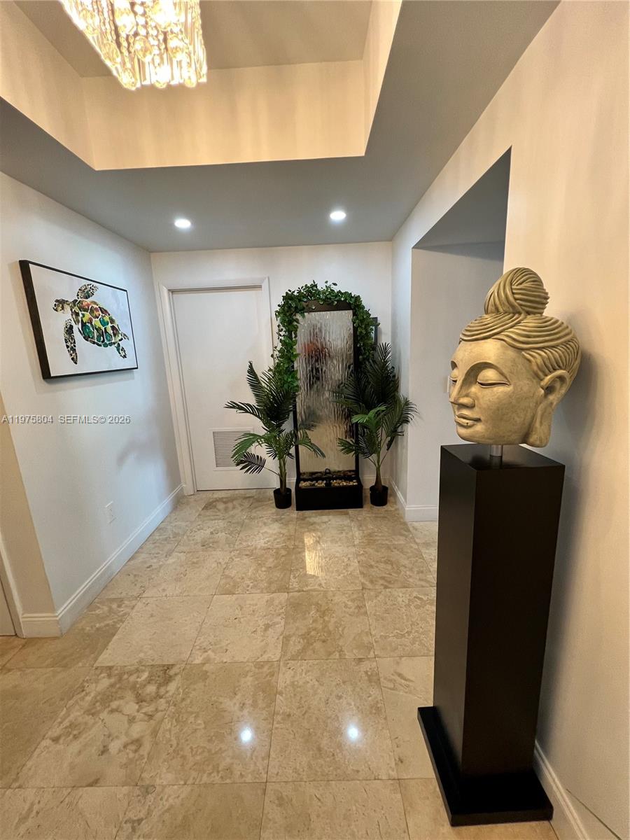 3330 NE 190th St #1212, Aventura FL 33180