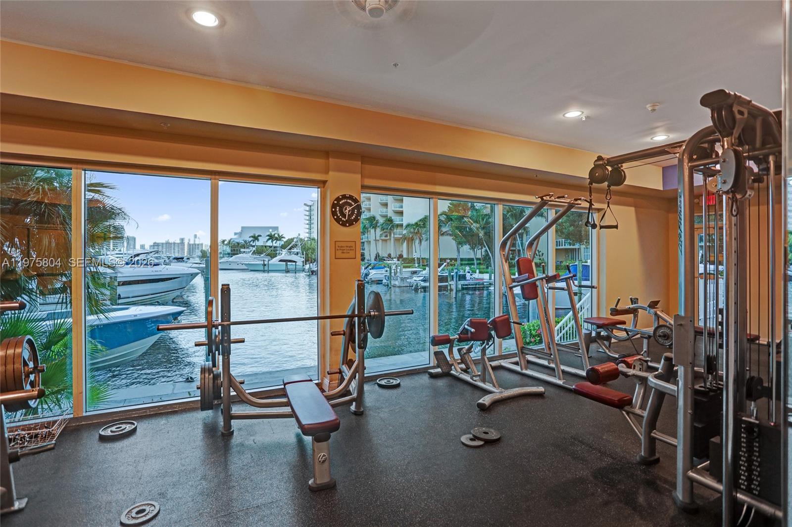 3330 NE 190th St #1212, Aventura FL 33180