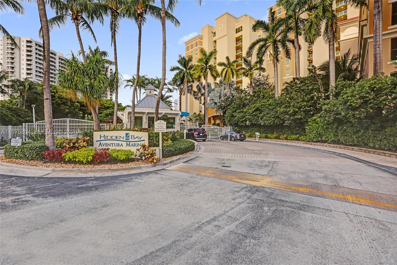 3330 NE 190th St #1212, Aventura FL 33180