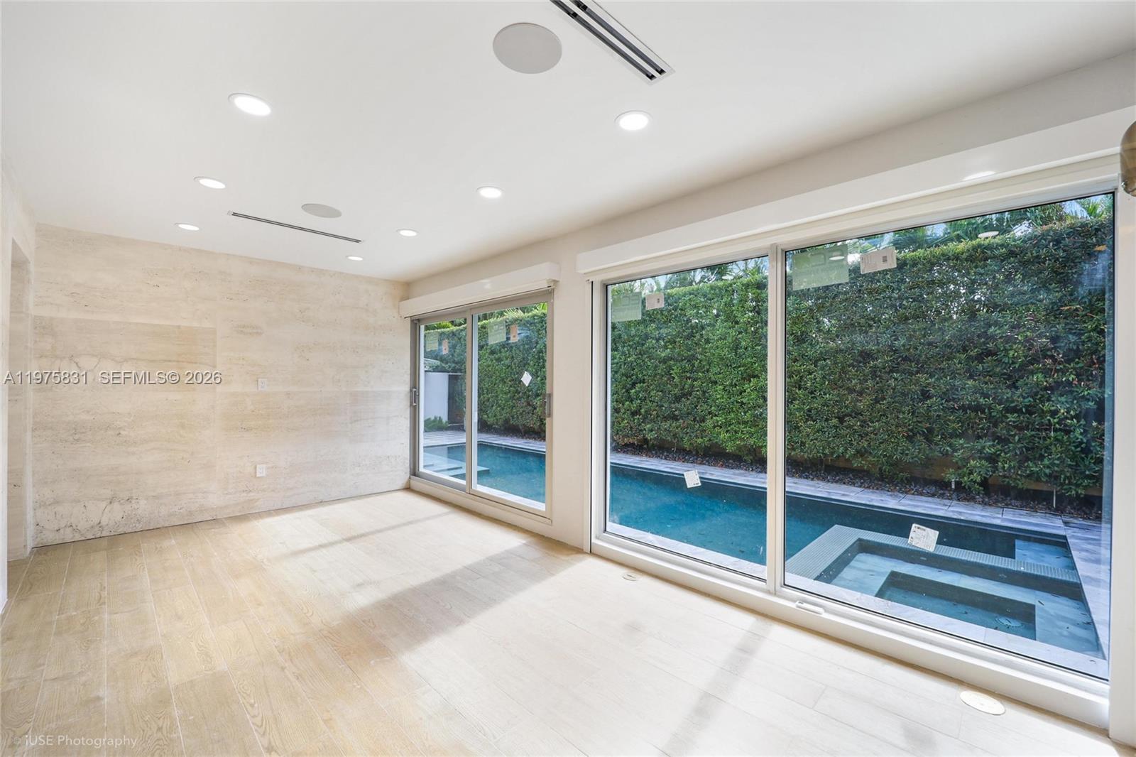555 NE 52nd Ter, Miami FL 33137