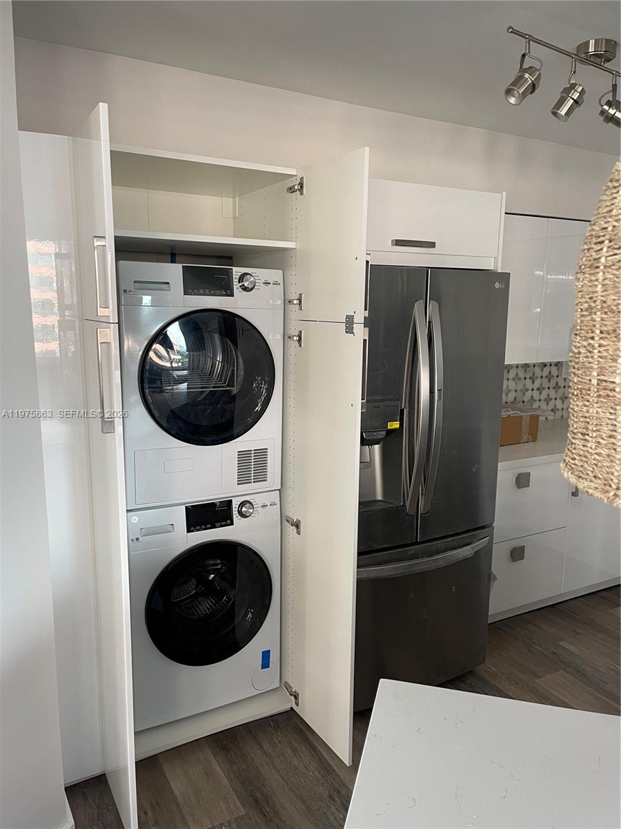 5161 Collins Ave #1012, Miami Beach FL 33140