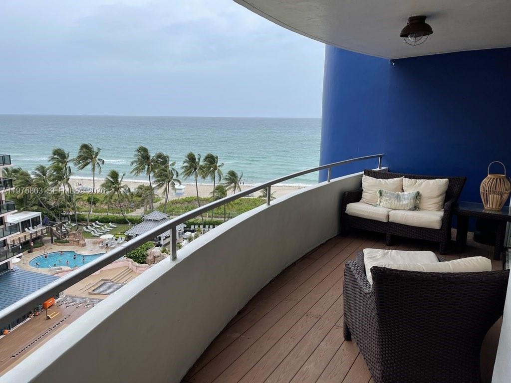 5161 Collins Ave #1012, Miami Beach FL 33140