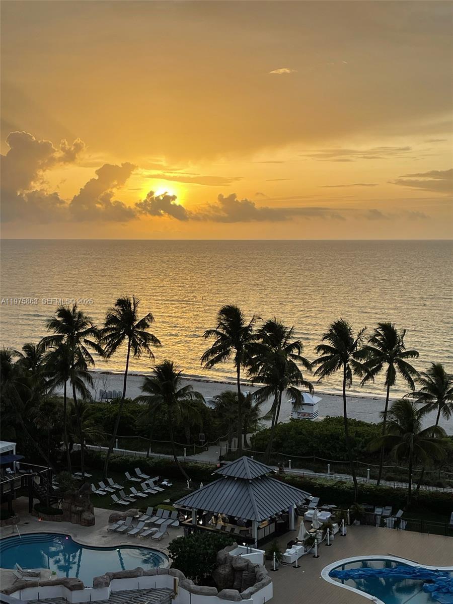 5161 Collins Ave #1012, Miami Beach FL 33140