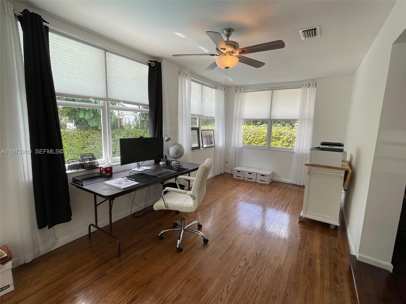 1420 Baracoa Ave, Coral Gables FL 33146