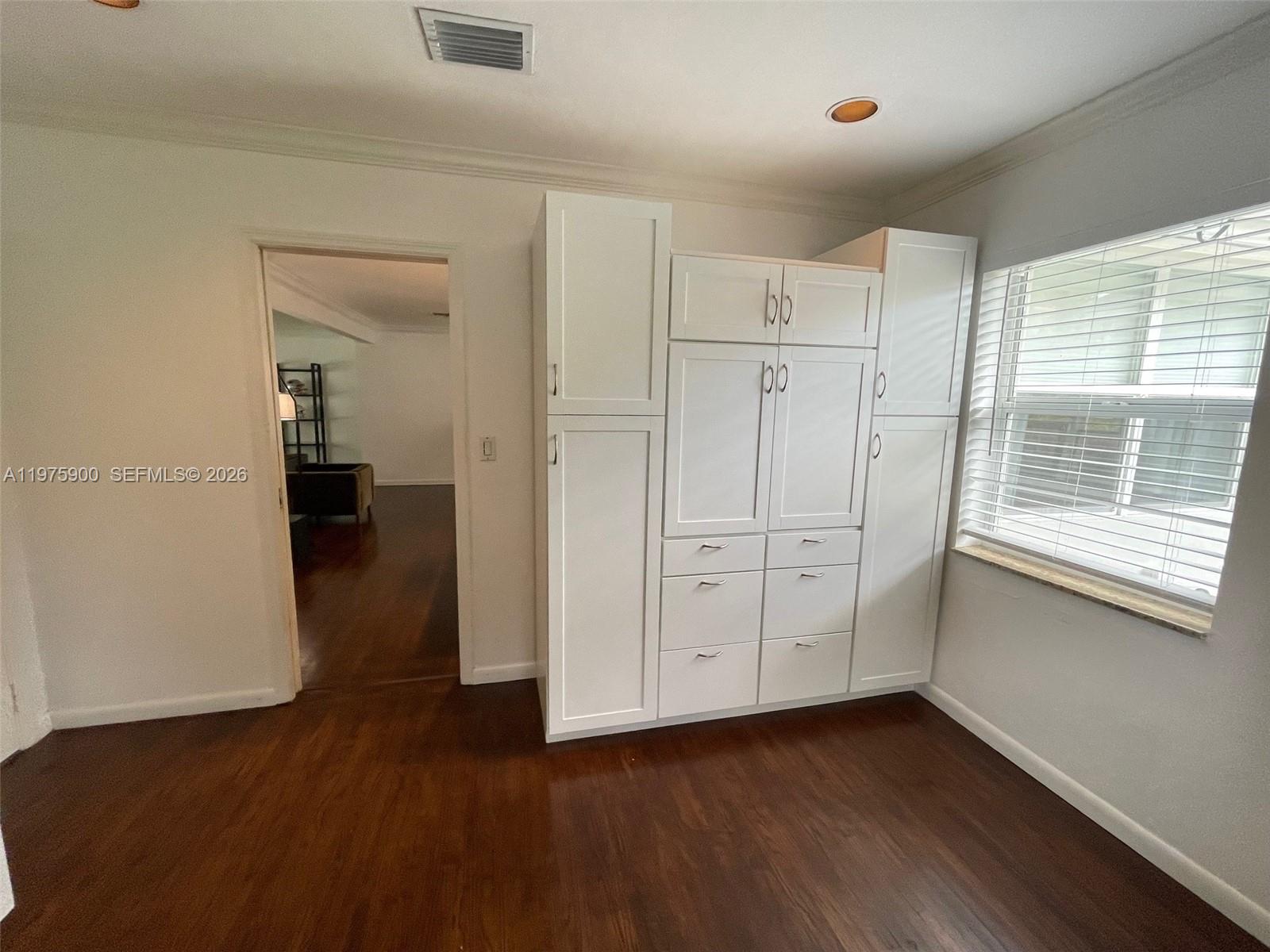 1420 Baracoa Ave, Coral Gables FL 33146