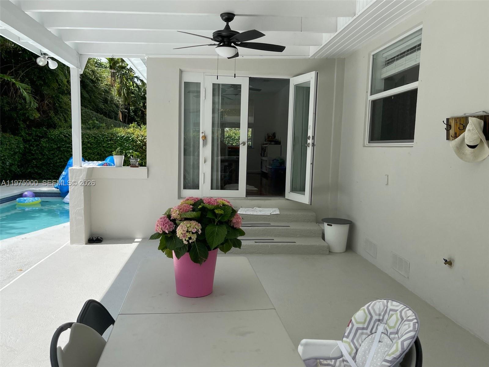 1420 Baracoa Ave, Coral Gables FL 33146