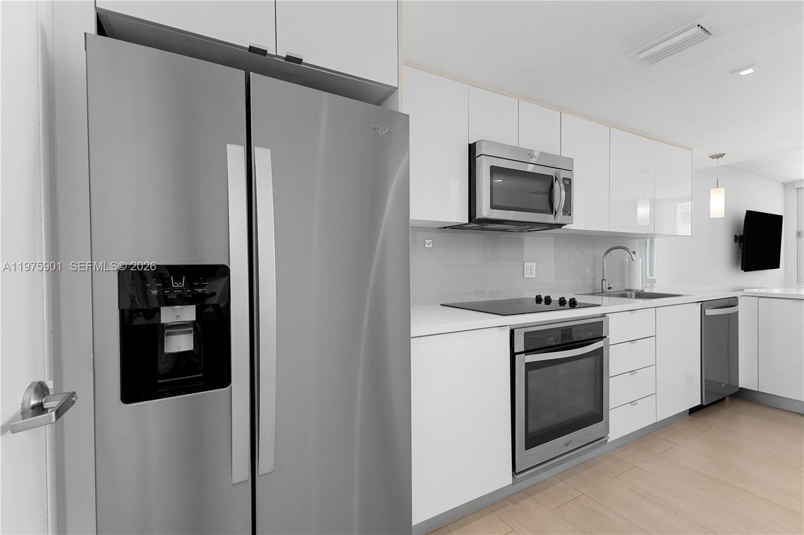 1000 West Ave #1522, Miami Beach FL 33139