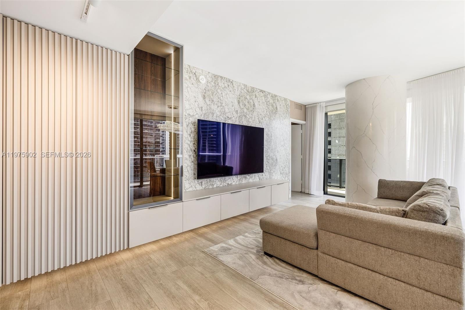 45 SW 9th St #2303, Miami FL 33130