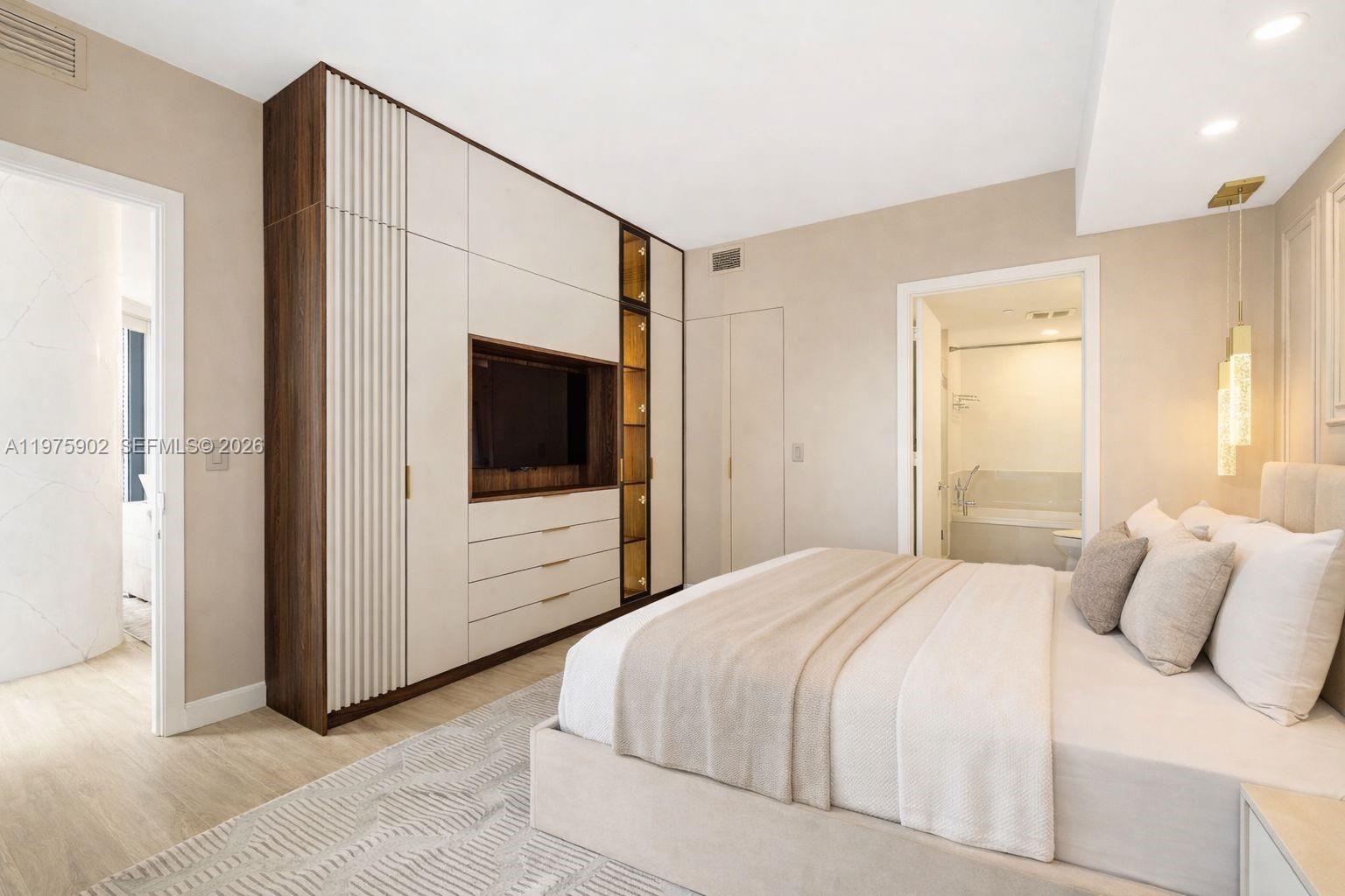 45 SW 9th St #2303, Miami FL 33130