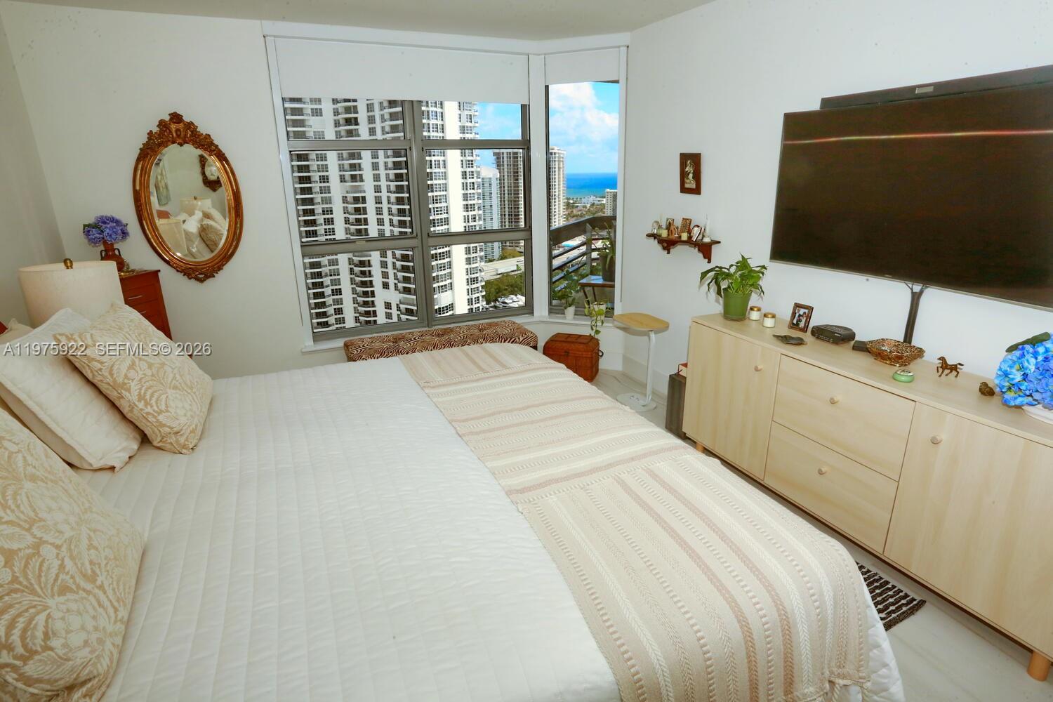 3530 Mystic Pointe Dr #2807, Aventura FL 33180