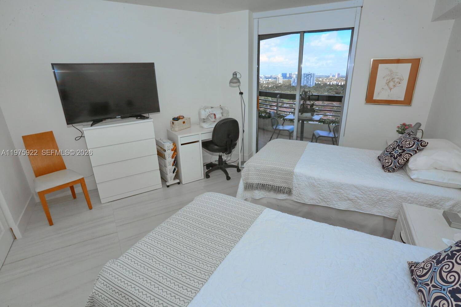3530 Mystic Pointe Dr #2807, Aventura FL 33180