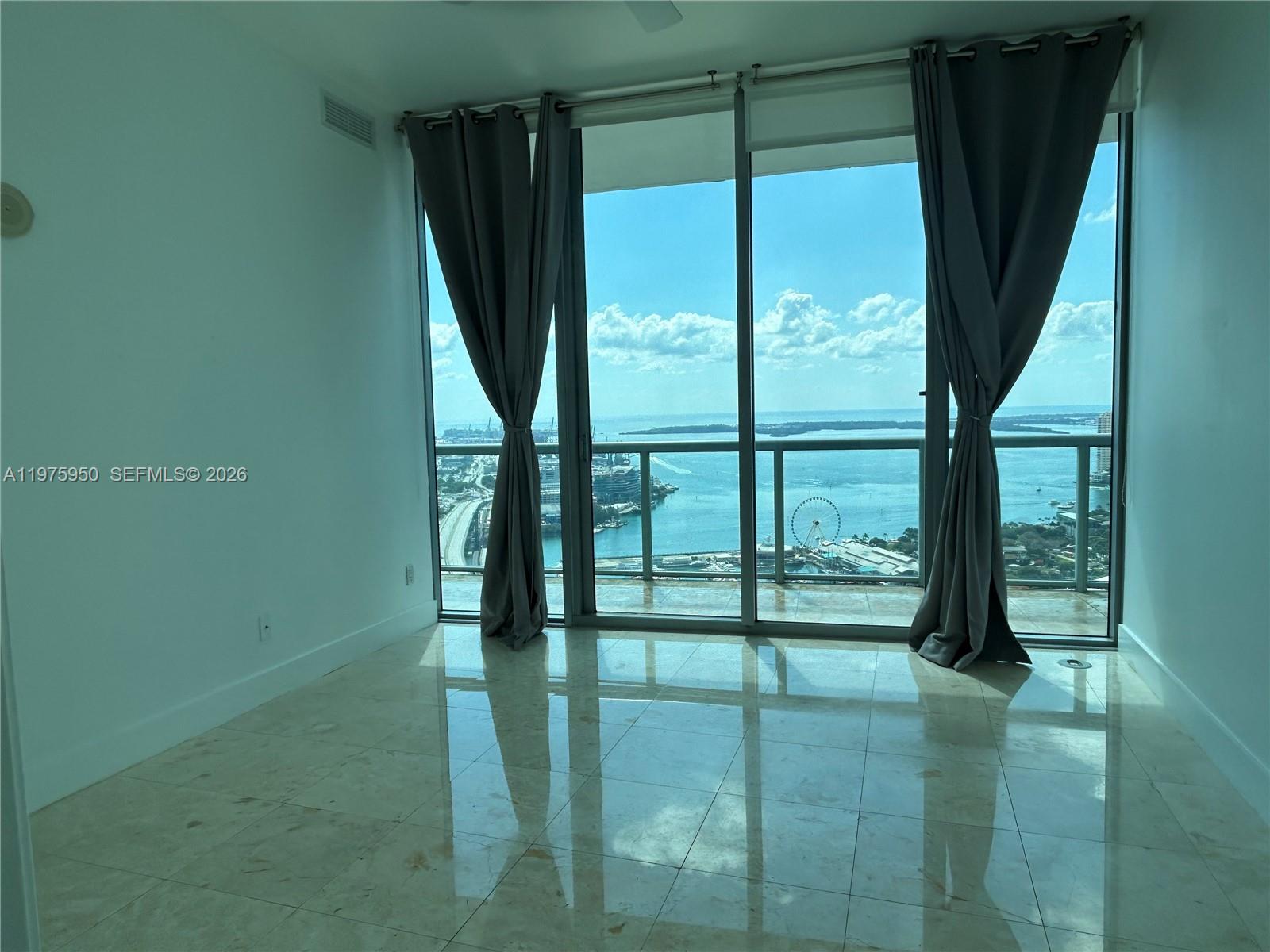 888 Biscayne Blvd #4806, Miami FL 33132