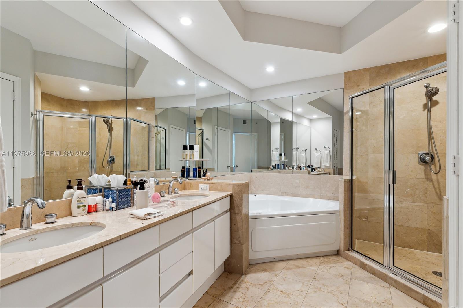 808 Brickell Key Dr #2502, Miami FL 33131