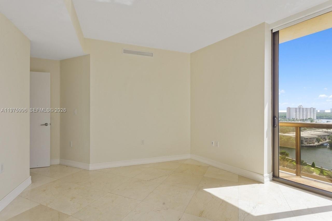 16275 Collins Ave #904, Sunny Isles Beach FL 33160