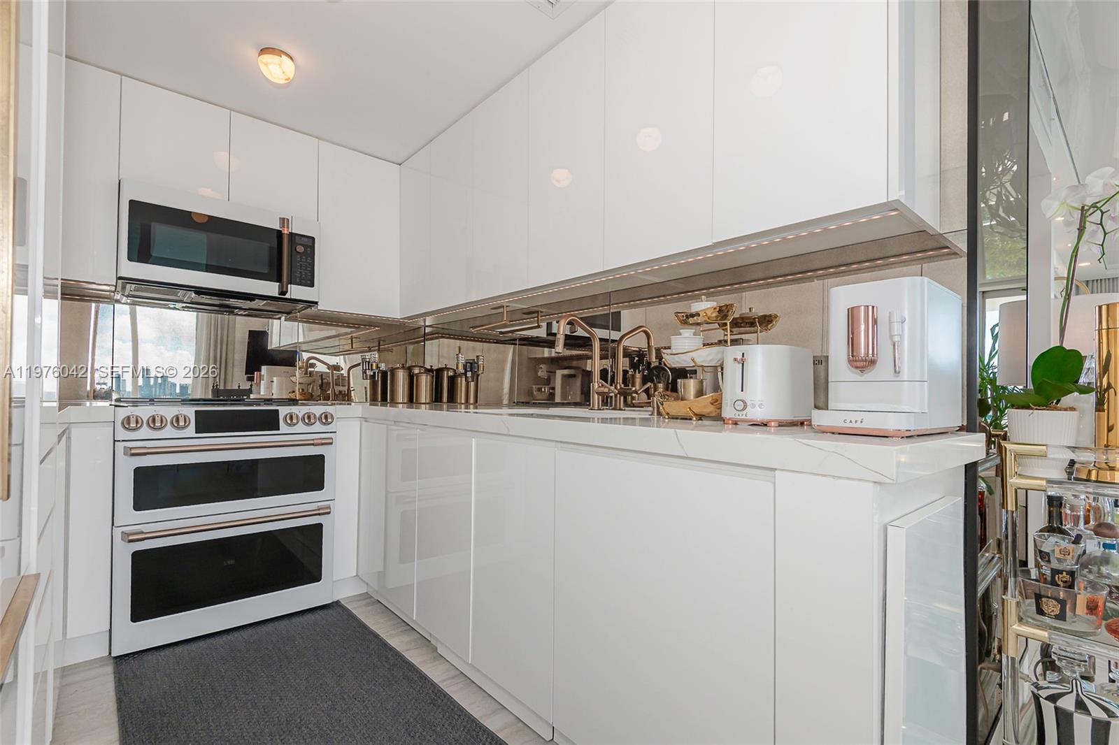 1000 West Ave #825, Miami Beach FL 33139
