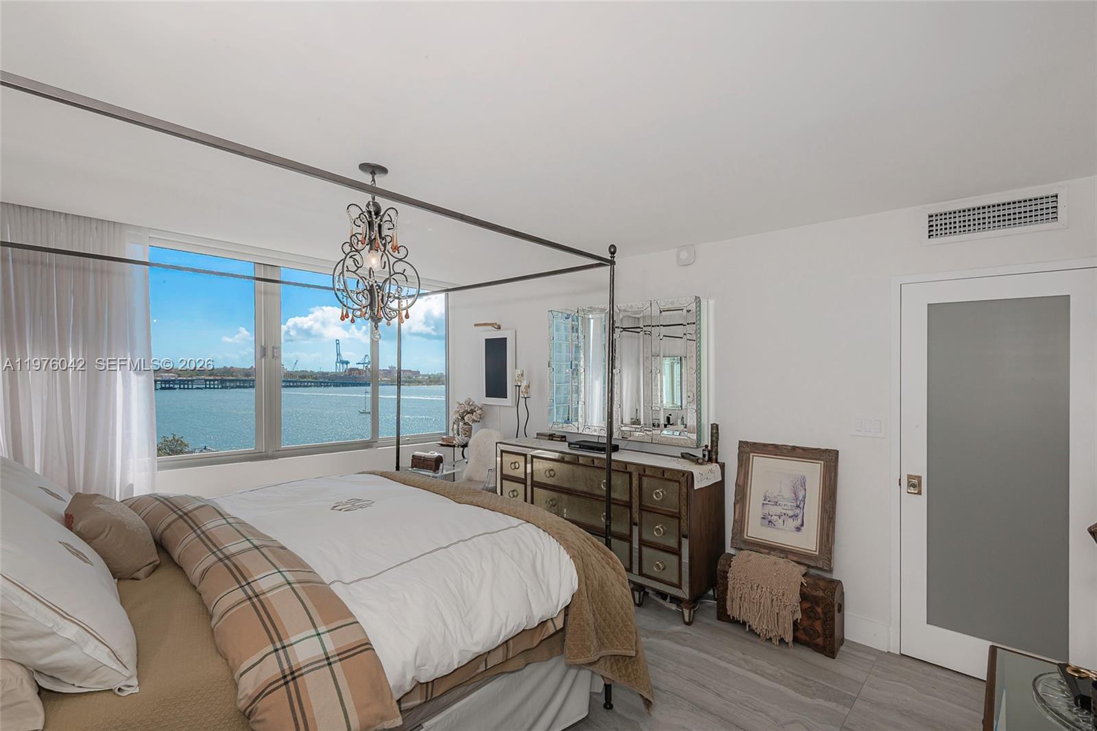 1000 West Ave #825, Miami Beach FL 33139