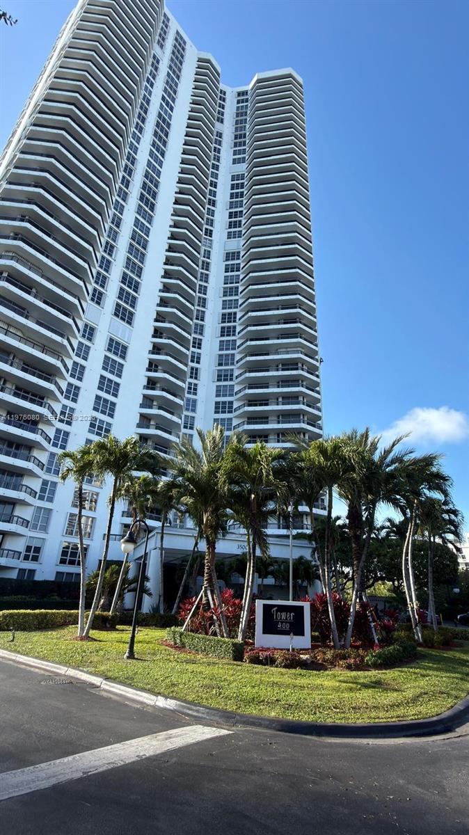 Aventura FL 33180 - A11976080
