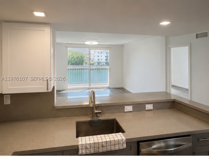 4000 NE 170th St #206, North Miami Beach FL 33160