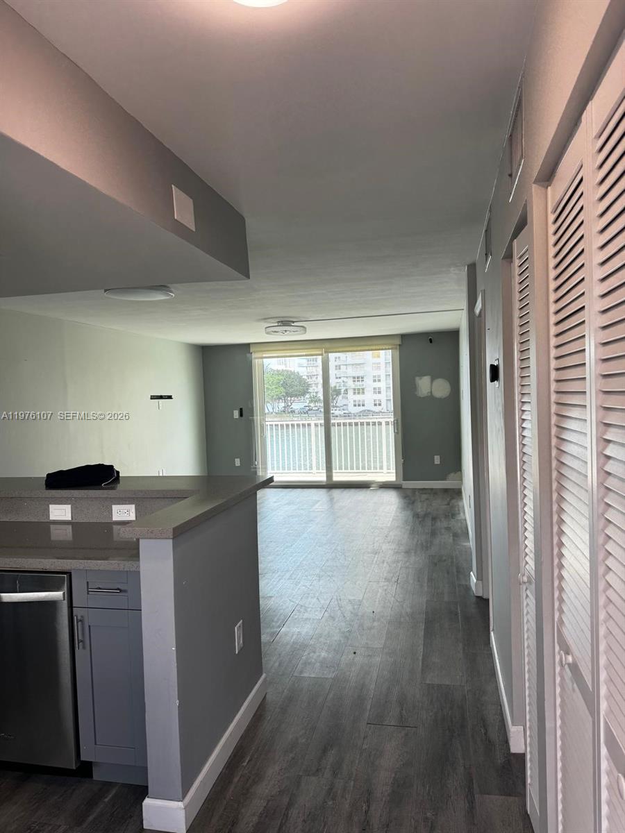 4000 NE 170th St #206, North Miami Beach FL 33160