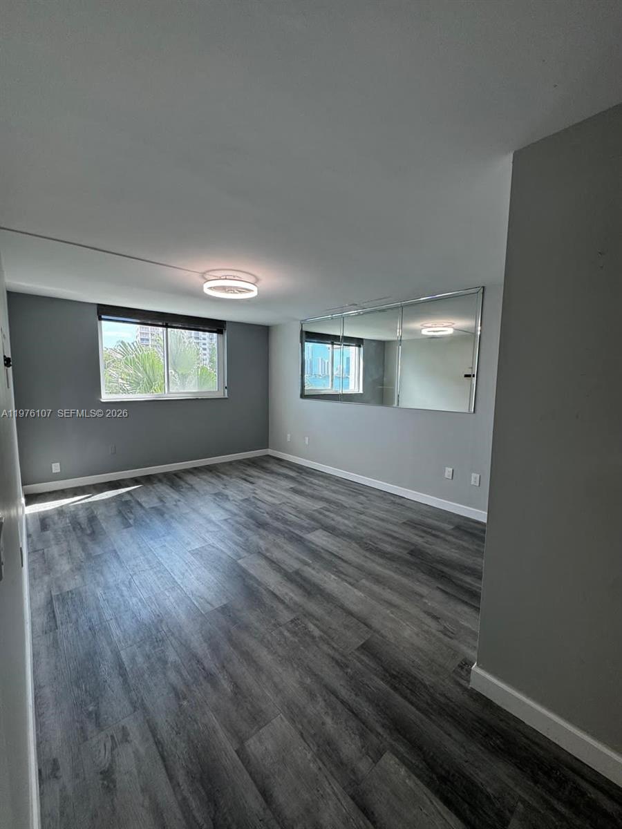 4000 NE 170th St #206, North Miami Beach FL 33160