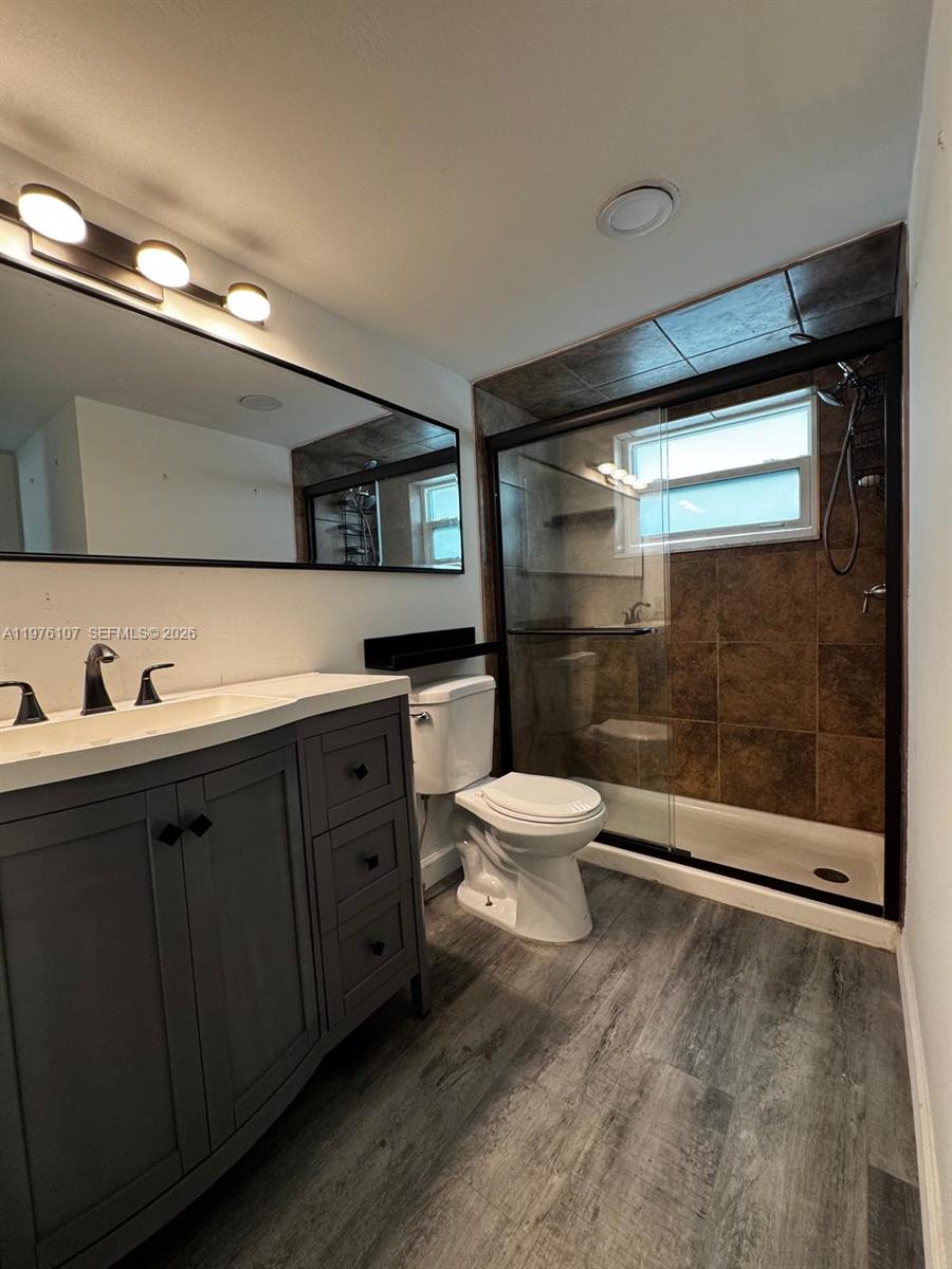 4000 NE 170th St #206, North Miami Beach FL 33160