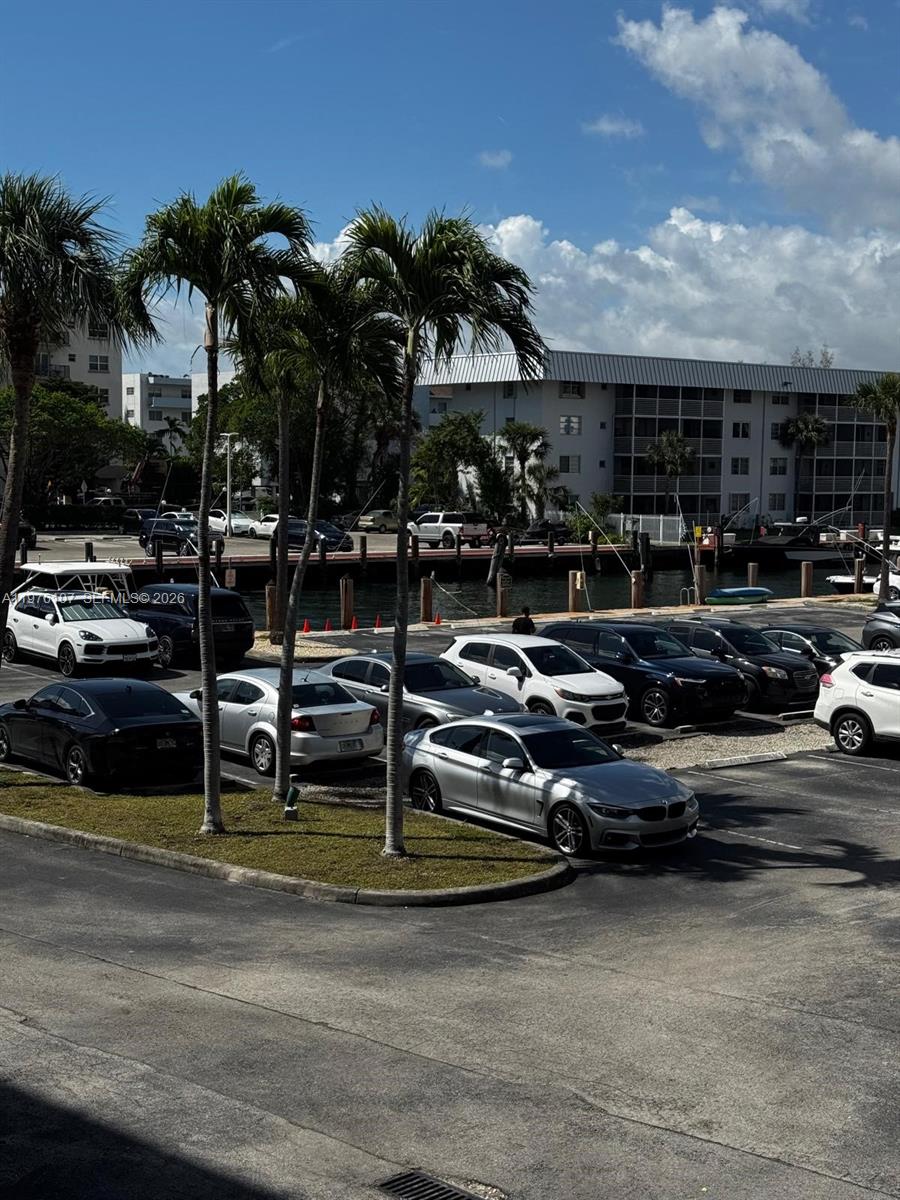 4000 NE 170th St #206, North Miami Beach FL 33160