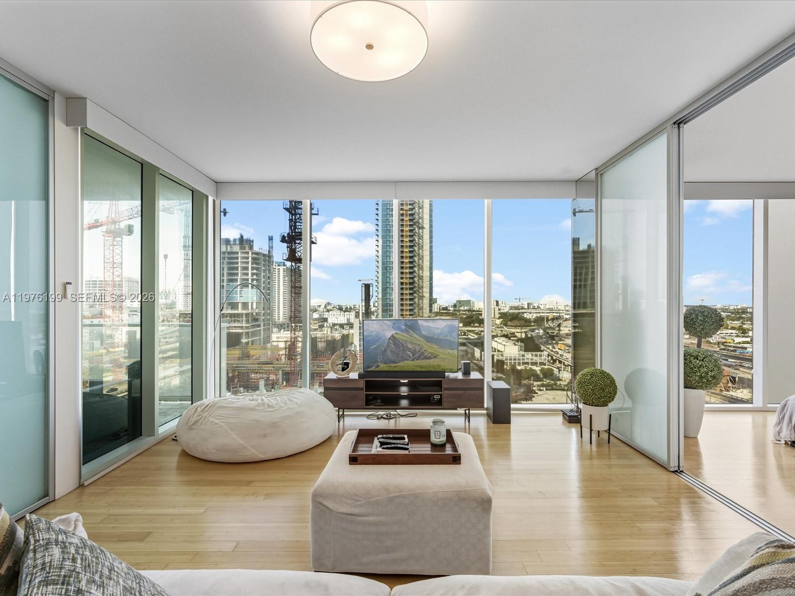 1040 Biscayne Blvd #1107, Miami FL 33132
