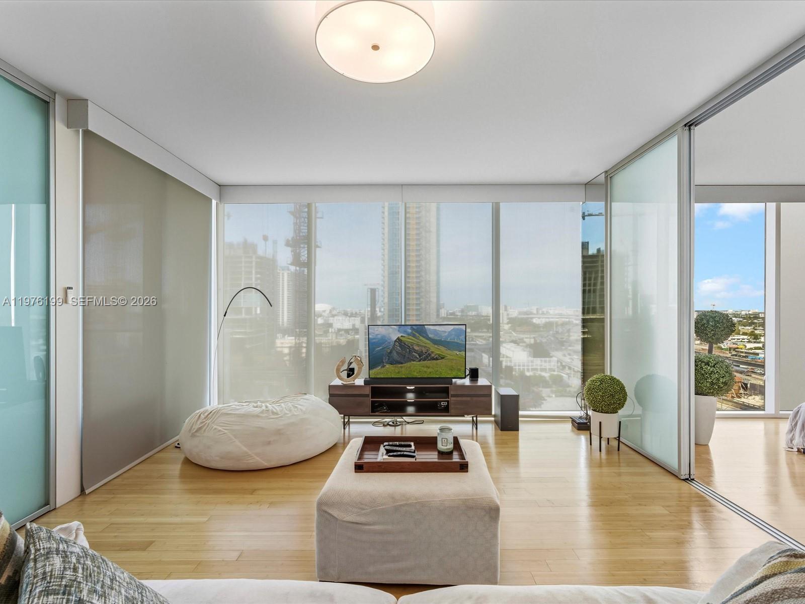 1040 Biscayne Blvd #1107, Miami FL 33132