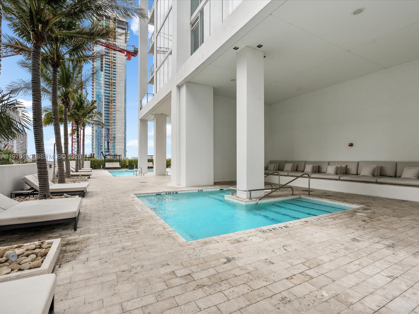 1040 Biscayne Blvd #1107, Miami FL 33132