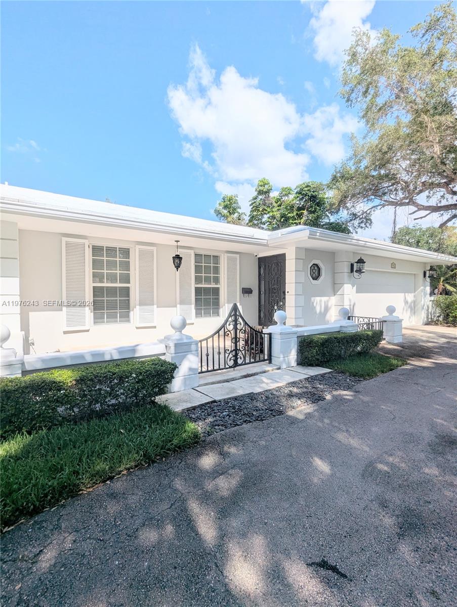 5920 Maynada St #5920, Coral Gables FL 33146