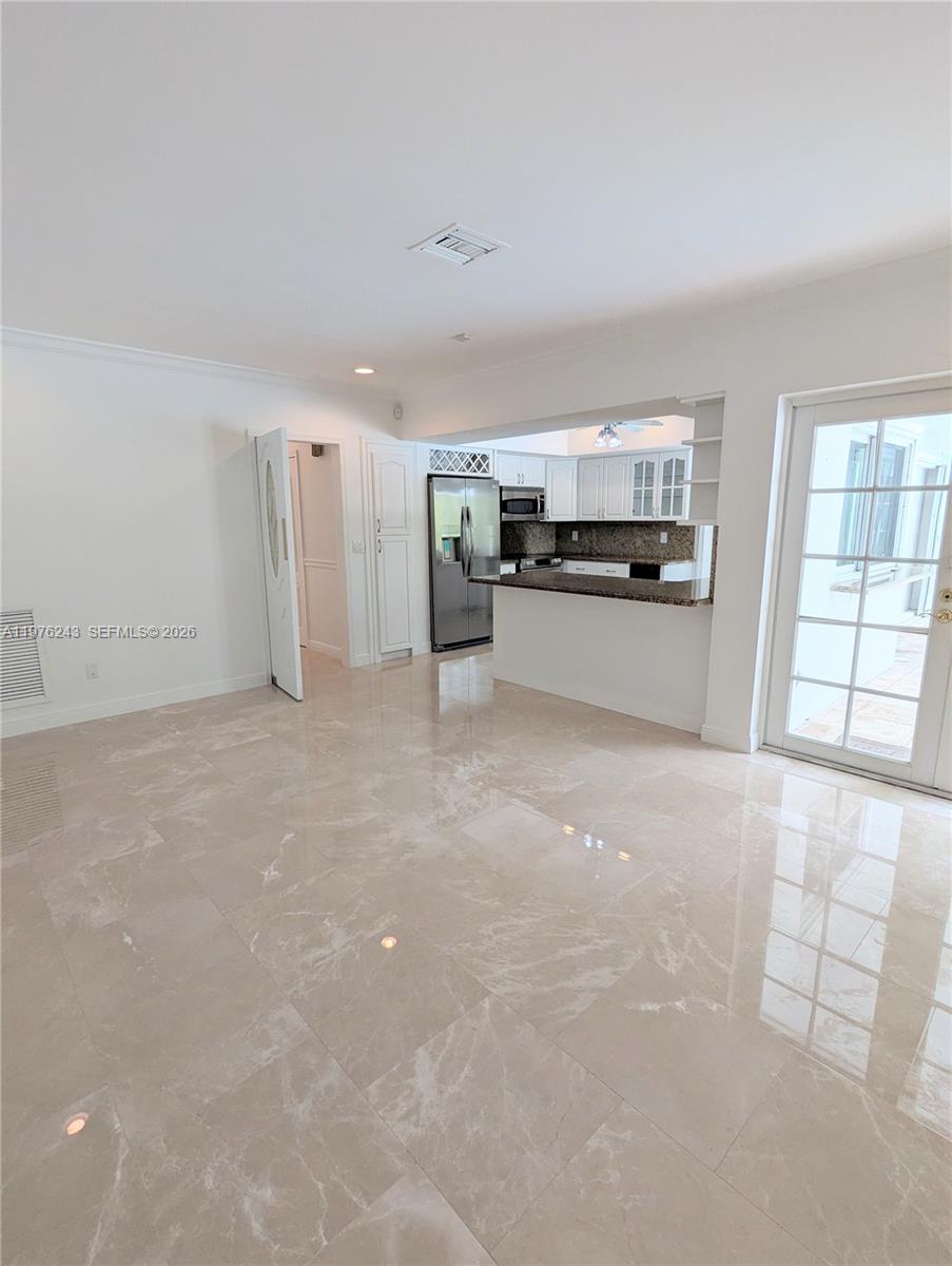 5920 Maynada St #5920, Coral Gables FL 33146