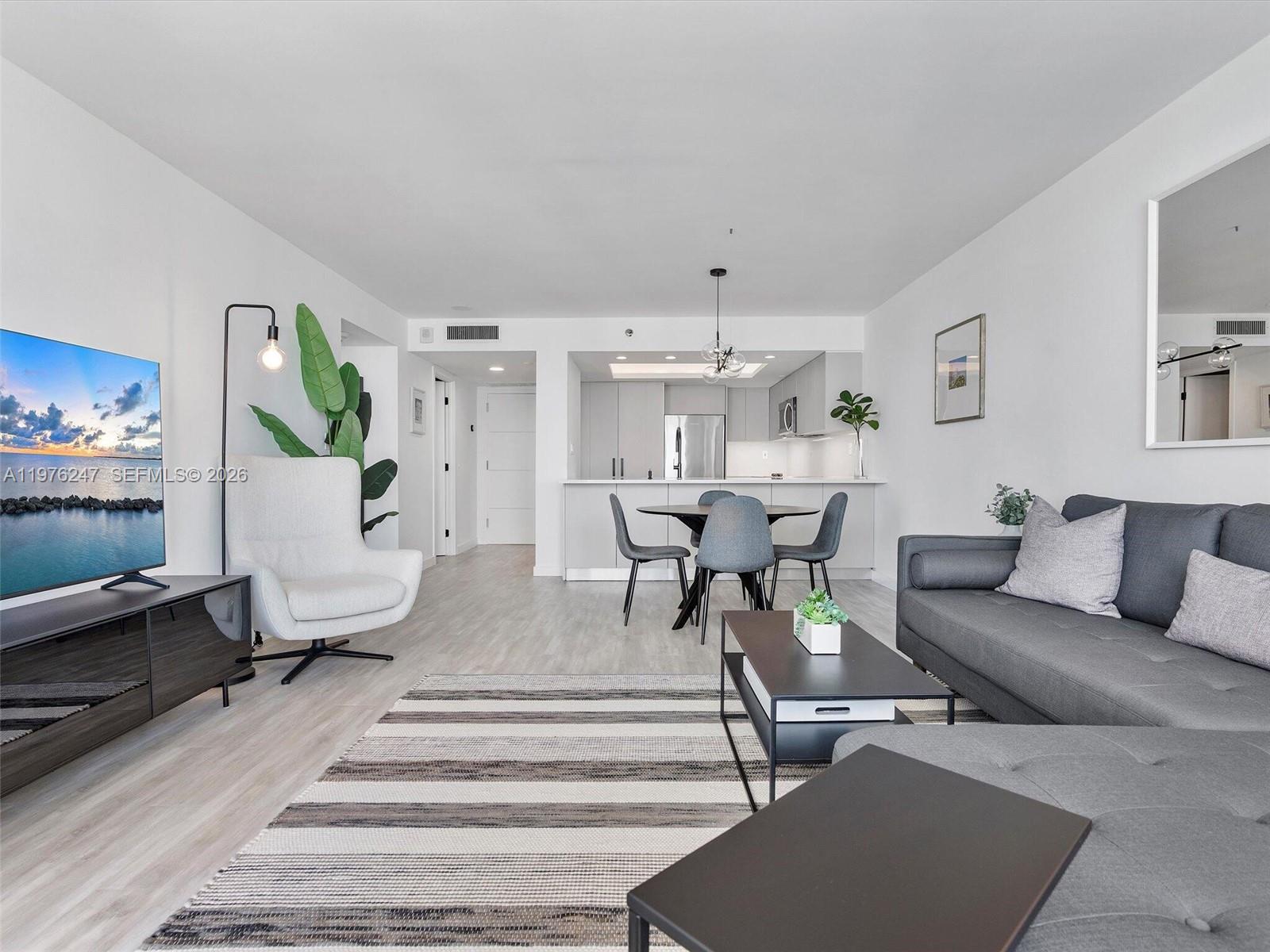 400 S Pointe Dr #2308, Miami Beach FL 33139