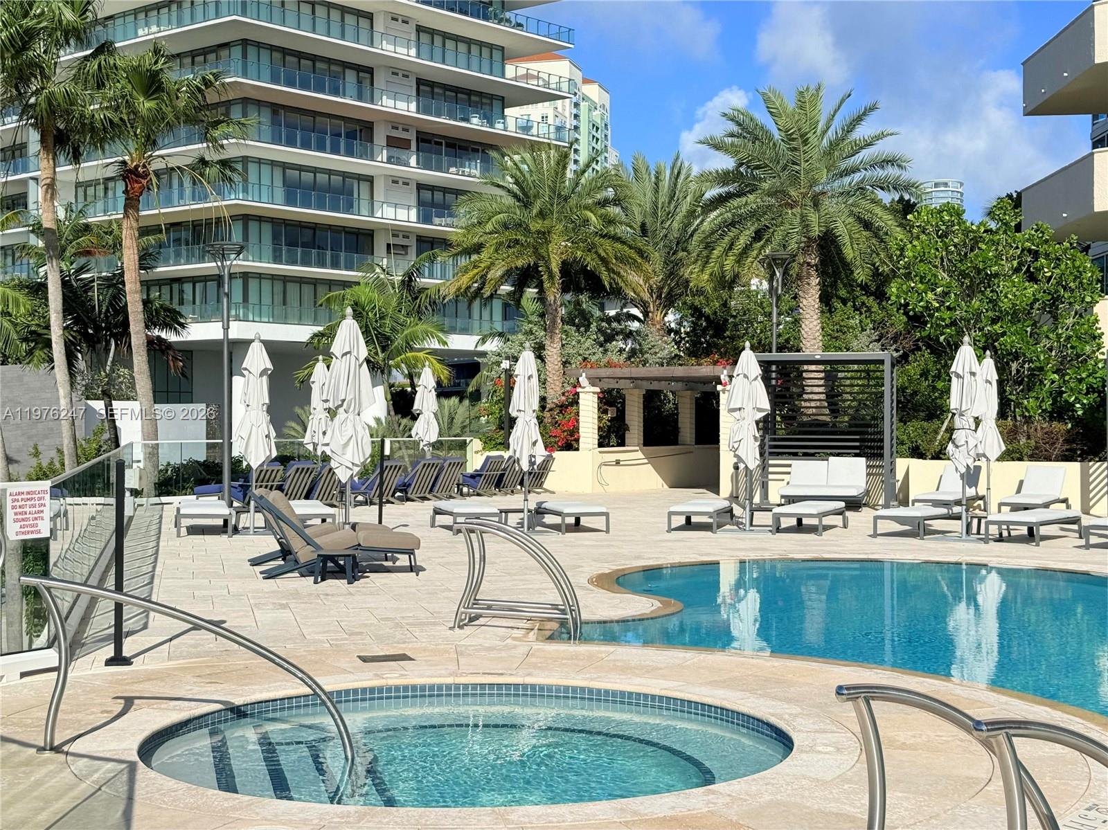 400 S Pointe Dr #2308, Miami Beach FL 33139