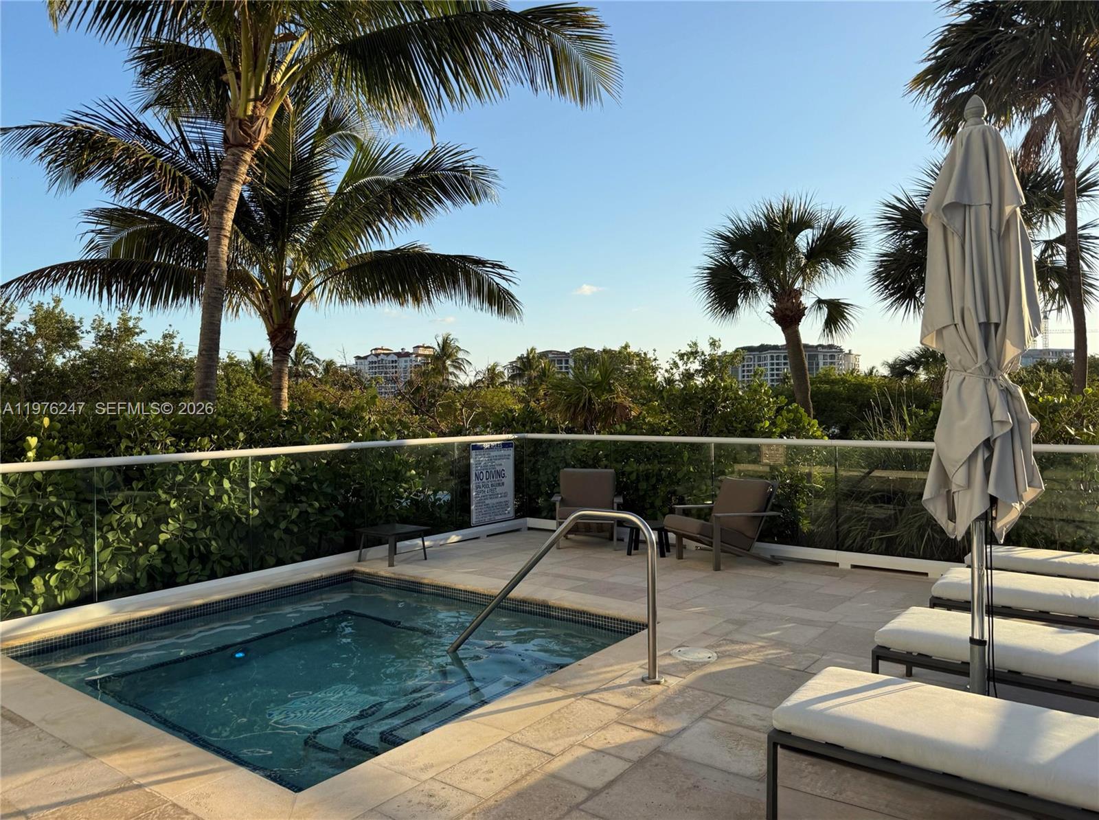 400 S Pointe Dr #2308, Miami Beach FL 33139