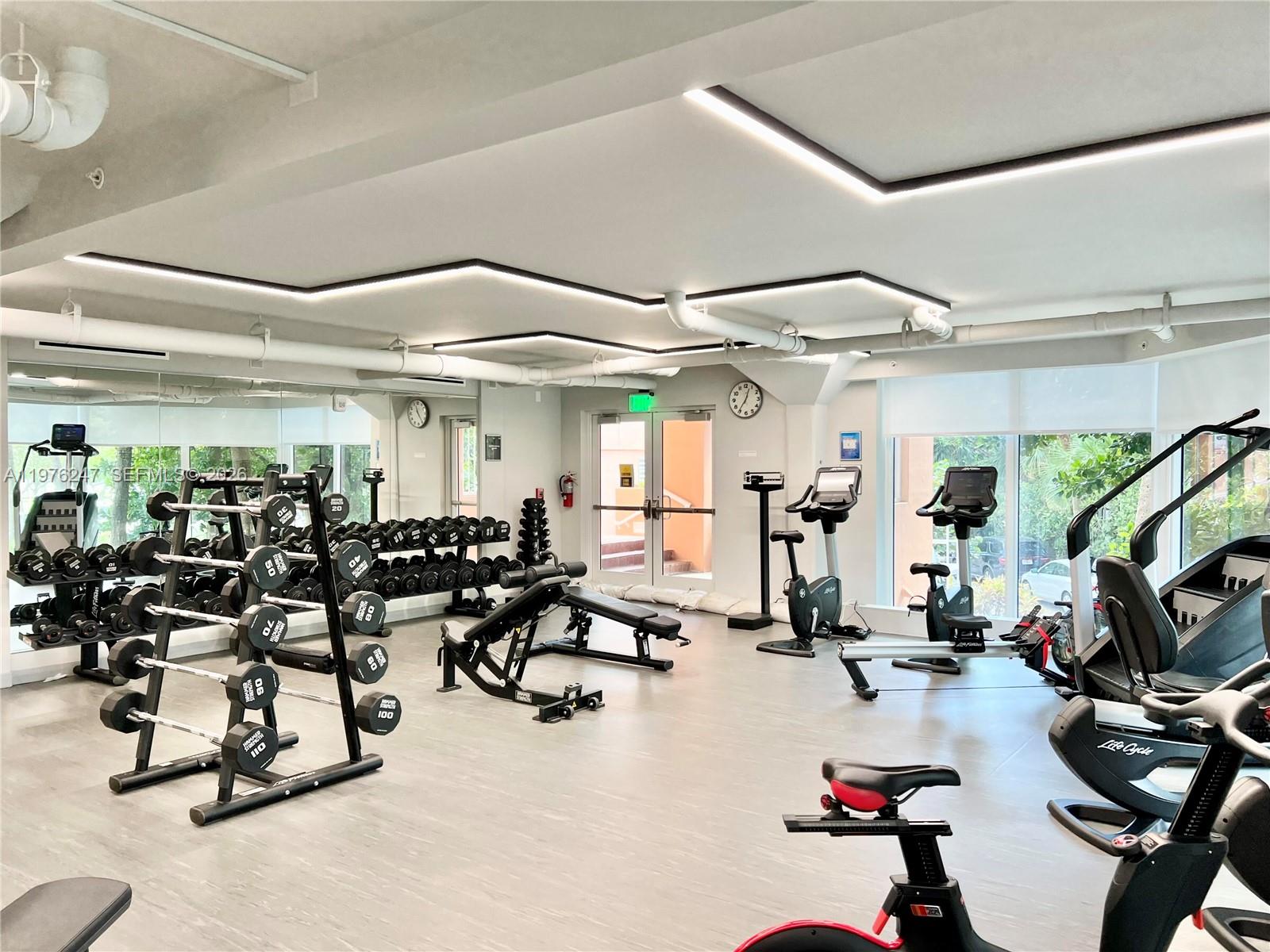 400 S Pointe Dr #2308, Miami Beach FL 33139