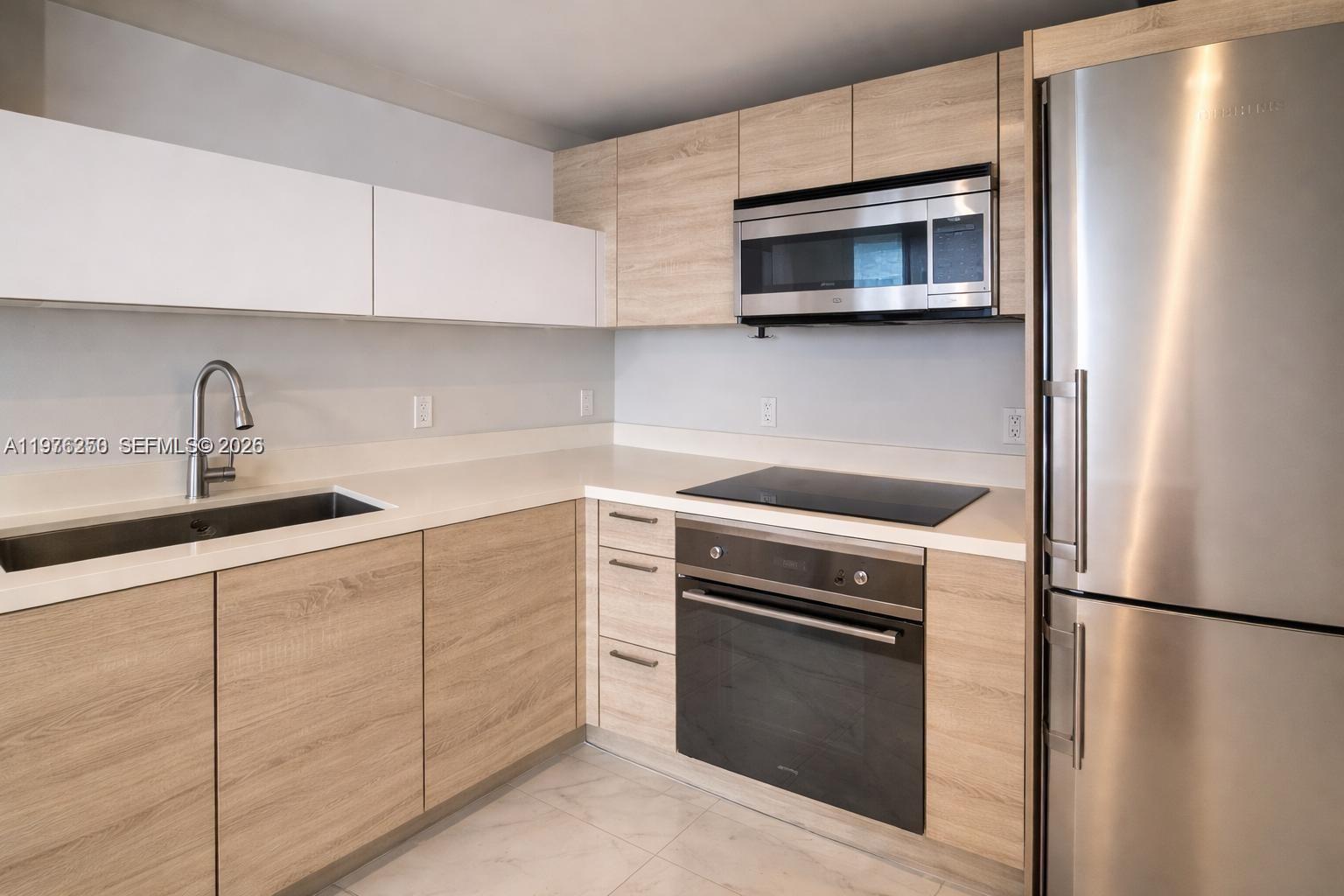 16385 Biscayne Blvd #1102, North Miami Beach FL 33160